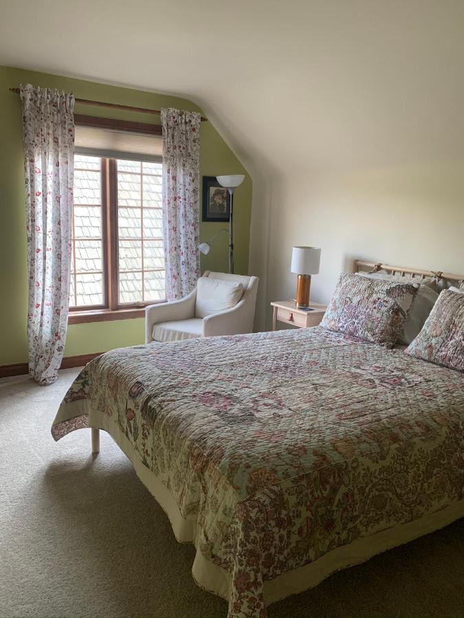 Cedar Gables Bed & Breakfast Niagara-on-the-Lake Exteriör bild