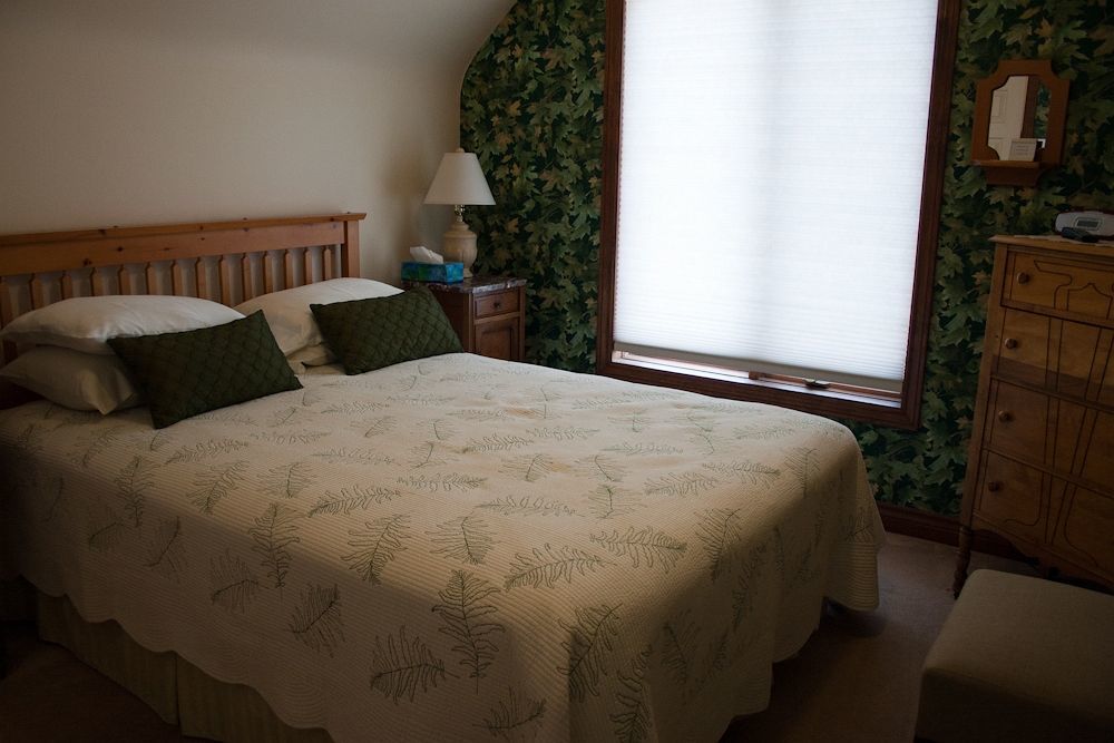 Cedar Gables Bed & Breakfast Niagara-on-the-Lake Exteriör bild