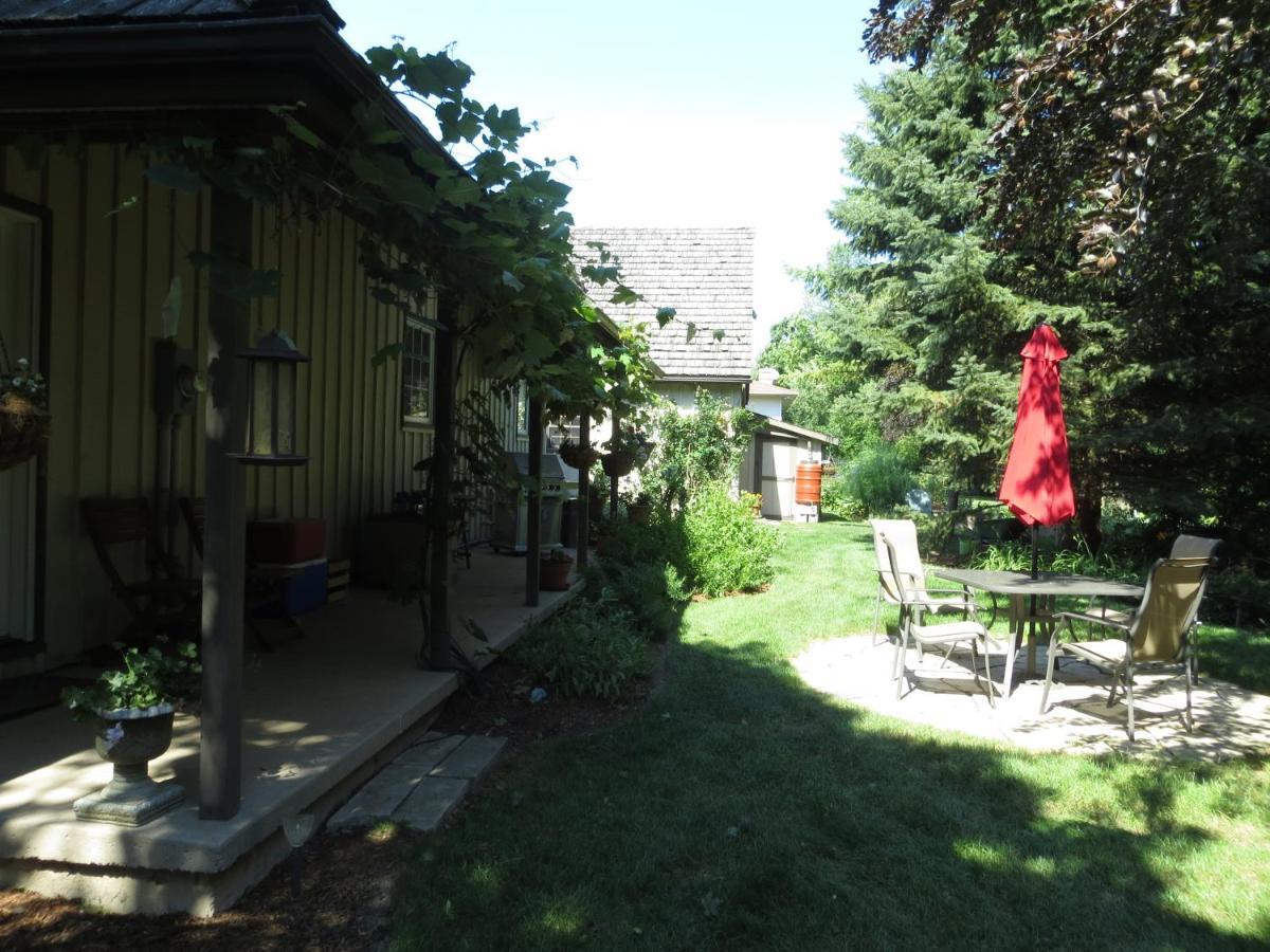 Cedar Gables Bed & Breakfast Niagara-on-the-Lake Exteriör bild